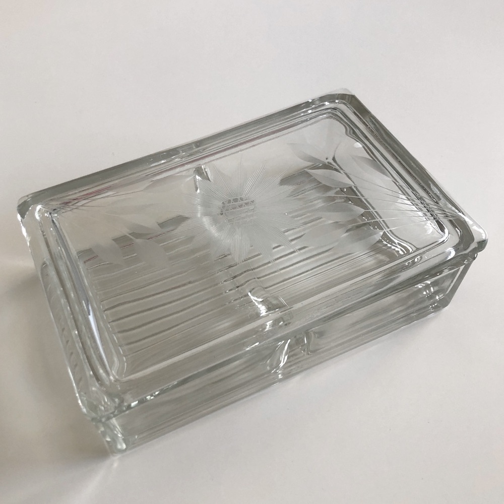 ♦️♣️Vintage Floral Etched Glass Playing Card Holder C.1970’s Sunflower Motif